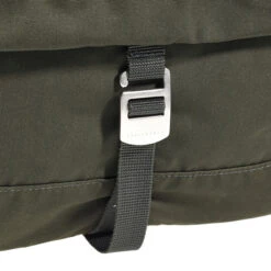 FJÄLLRÄVEN Fjällräven GREENLAND SHOULDER BAG Laptoptasche DEEP FOREST -CampWelt Verkäufe 304064004 c greenland shoulder fjaellraeven 1